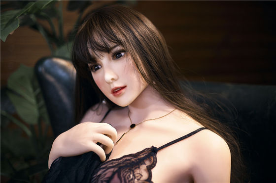 kaufen 163cm sexy asiatische Puppe Langes schwarzes Haar Natur Haut mit schwarzer Spitze Kleider mittlere Brüste Online-Herstellung